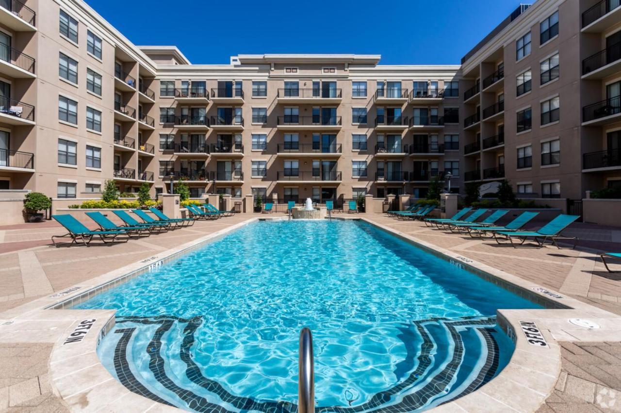 Frontdesk Oakwood Residence Apts Uptown Dallas Exteriér fotografie