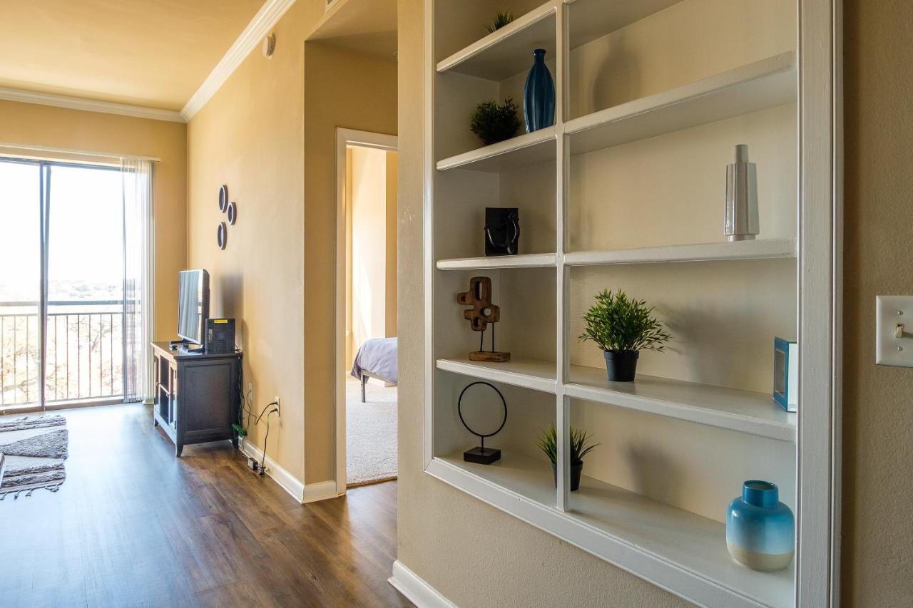 Frontdesk Oakwood Residence Apts Uptown Dallas Exteriér fotografie