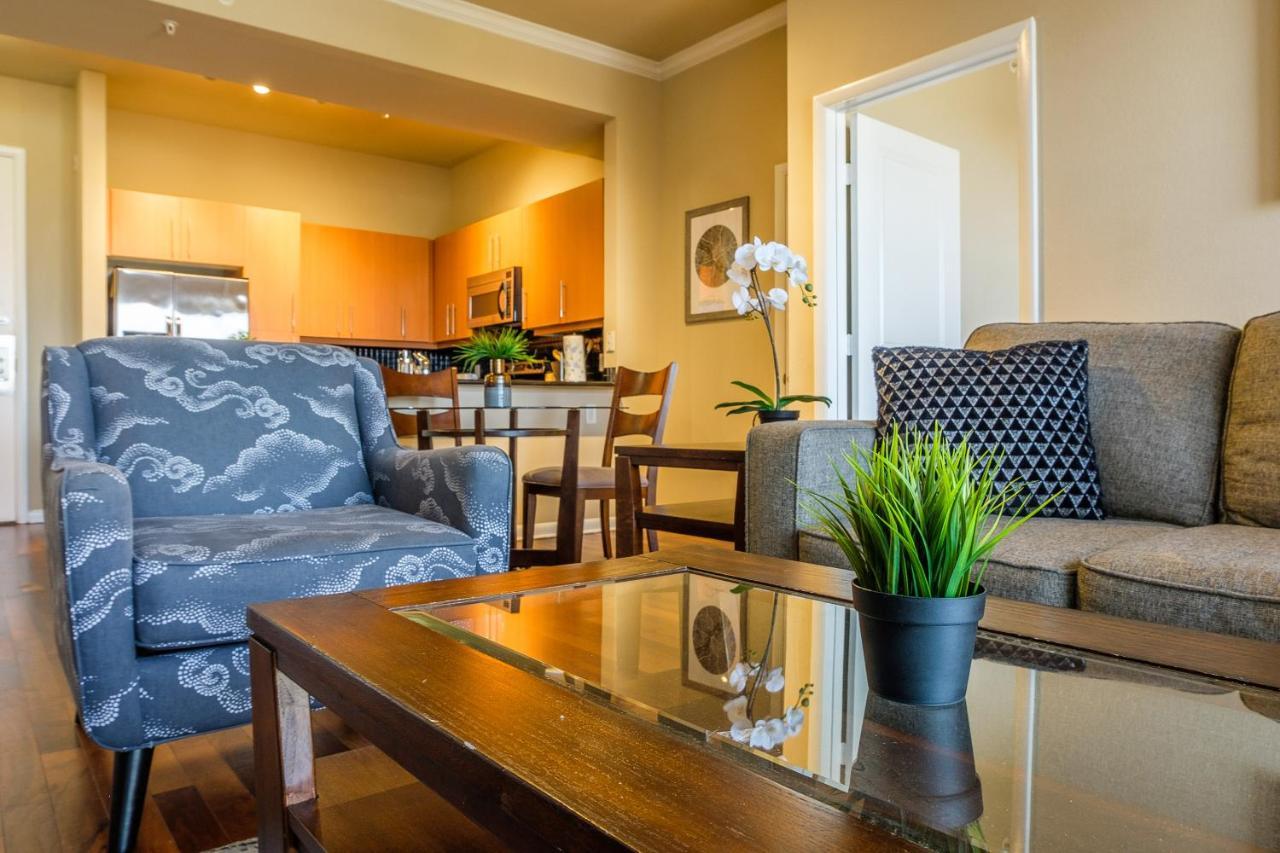 Frontdesk Oakwood Residence Apts Uptown Dallas Exteriér fotografie